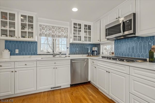 51 Afterglow Ave, Verona Twp., NJ 07044