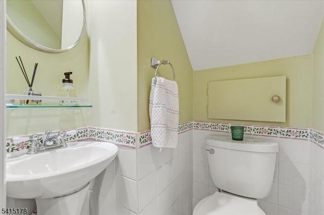 51 Afterglow Ave, Verona Twp., NJ 07044