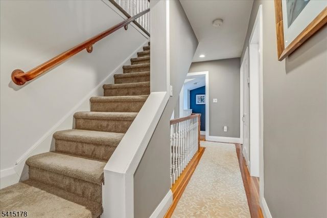 51 Afterglow Ave, Verona Twp., NJ 07044