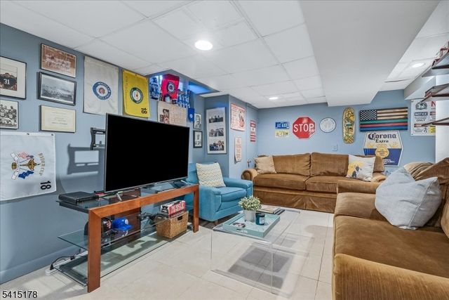 51 Afterglow Ave, Verona Twp., NJ 07044