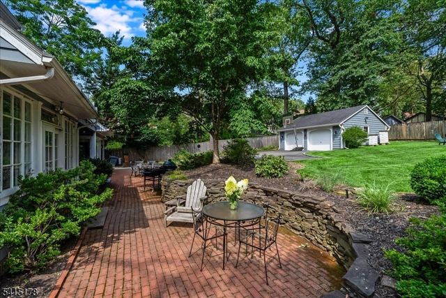 51 Afterglow Ave, Verona Twp., NJ 07044