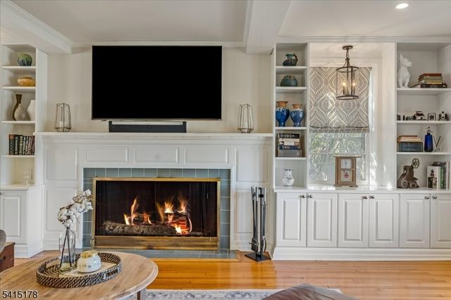 51 Afterglow Ave, Verona Twp., NJ 07044