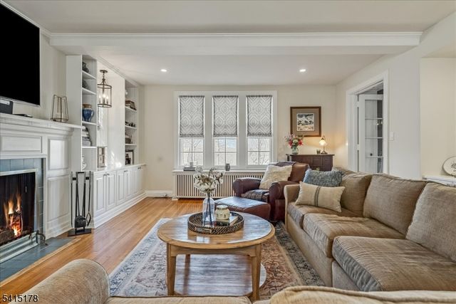 51 Afterglow Ave, Verona Twp., NJ 07044