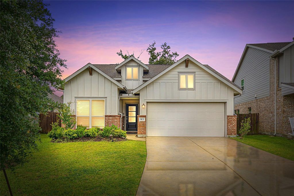 913 Breech Drive, Crosby, TX 77532