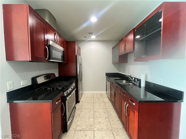 4575 DEAN MARTIN Drive 1402, Las Vegas, NV 89103