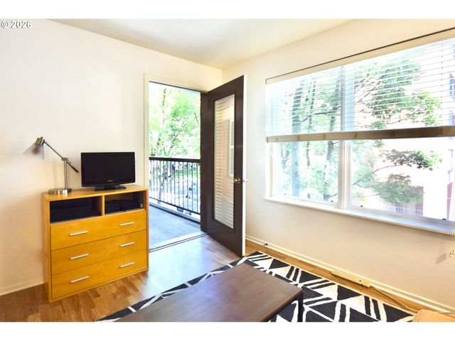 1500 Sw PARK Ave 206, Portland, OR 97201