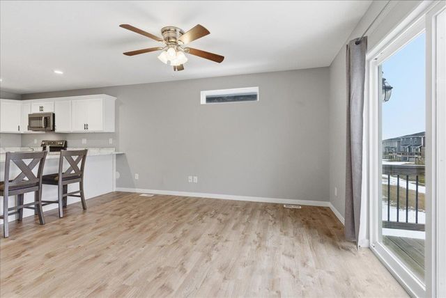 861 Grindstone Circle, Waterloo, IA 50702