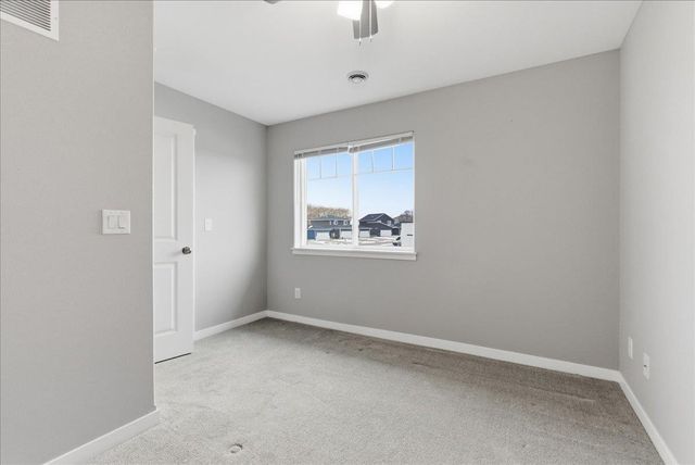 861 Grindstone Circle, Waterloo, IA 50702