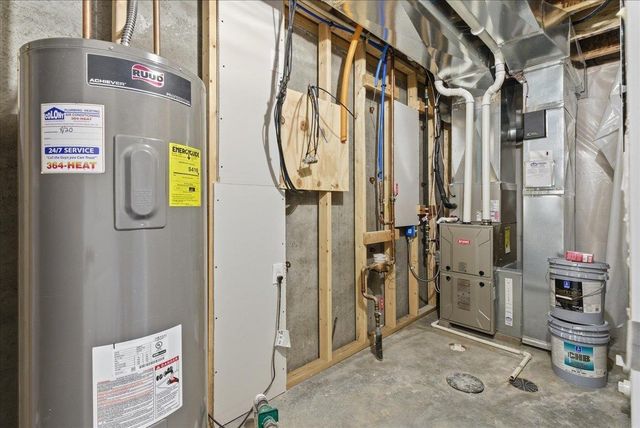 861 Grindstone Circle, Waterloo, IA 50702