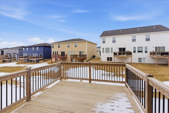 861 Grindstone Circle, Waterloo, IA 50702