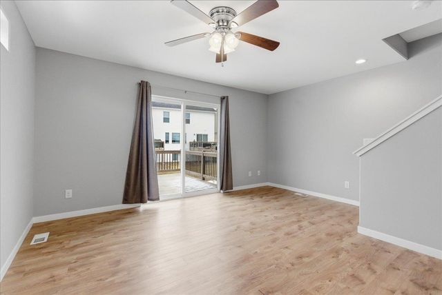 861 Grindstone Circle, Waterloo, IA 50702