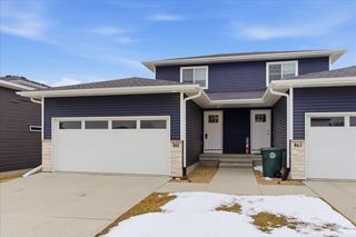 861 Grindstone Circle, Waterloo, IA 50702