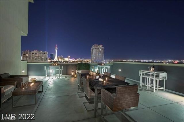 353 East Bonneville Avenue 209, Las Vegas, NV 89101