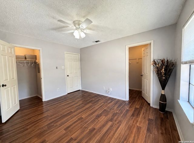 4212 Medical Dr Unit 608, San Antonio, TX 78229