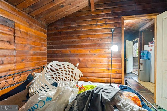 59 CHIPMUNK LN, Harpers Ferry, WV 25425