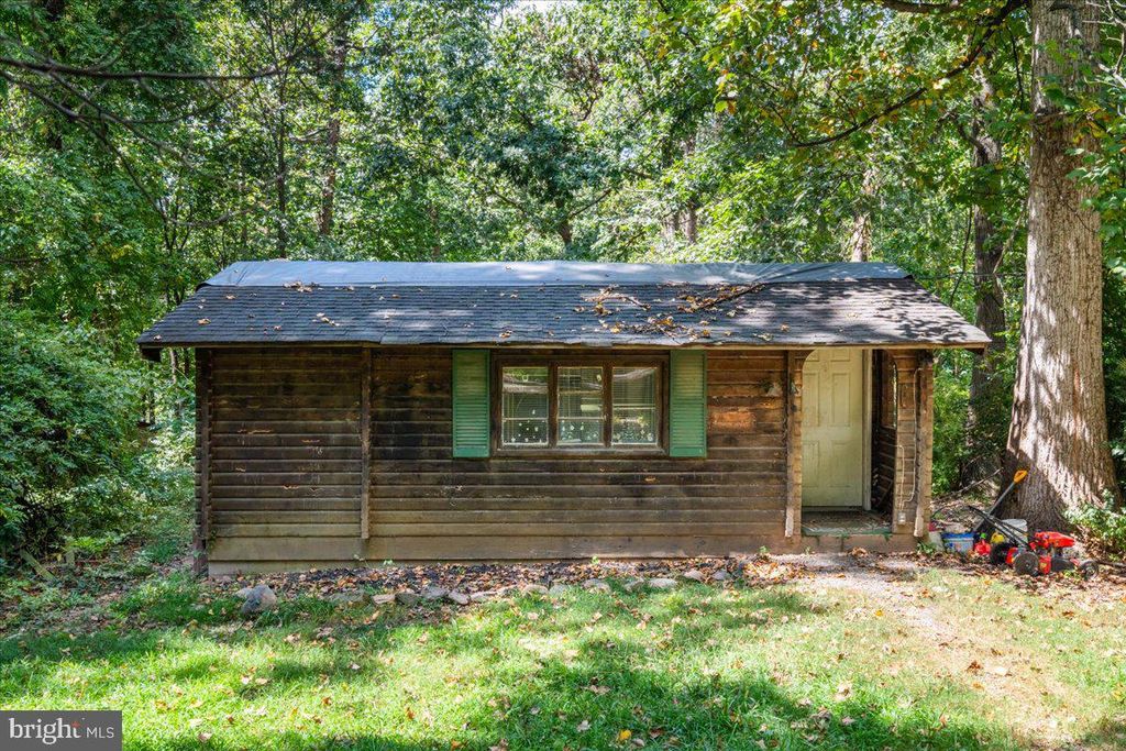 59 CHIPMUNK LN, Harpers Ferry, WV 25425