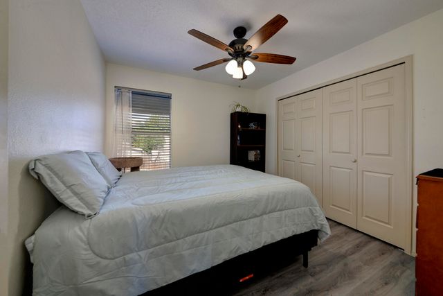 1752 BLUEBERRY Drive NE, Rio Rancho, NM 87144