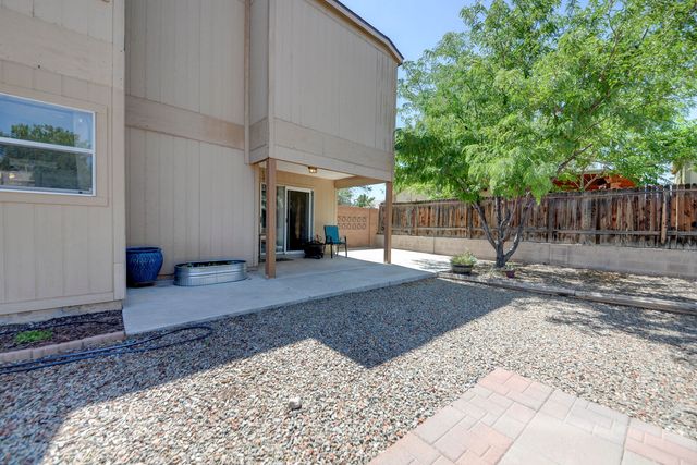 1752 BLUEBERRY Drive NE, Rio Rancho, NM 87144