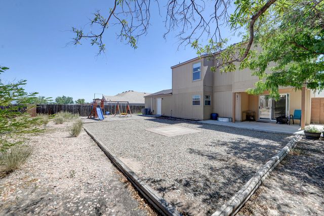 1752 BLUEBERRY Drive NE, Rio Rancho, NM 87144