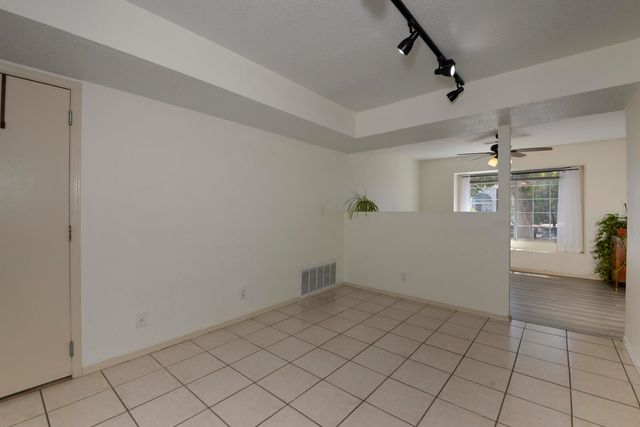 1752 BLUEBERRY Drive NE, Rio Rancho, NM 87144