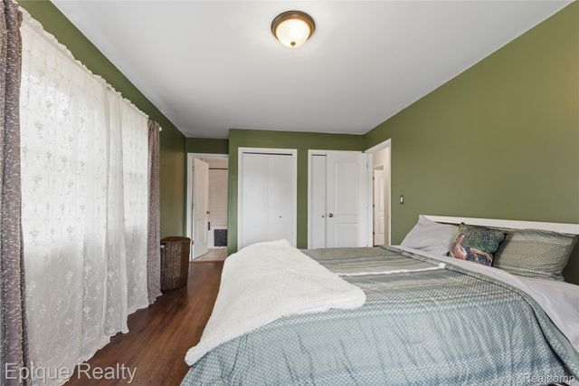 3127 W Woodland Drive, Port Huron, MI 48060