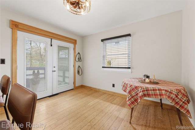 3127 W Woodland Drive, Port Huron, MI 48060
