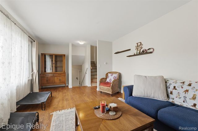 3127 W Woodland Drive, Port Huron, MI 48060
