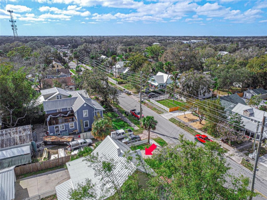 Image 30 of property listing at 208 MARY AVENUE, New Smyrna Beach, FL 32168