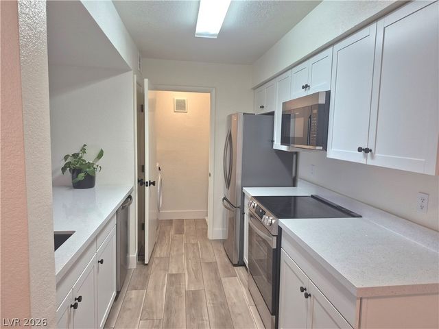 1150 North Buffalo Drive 2039, Las Vegas, NV 89128