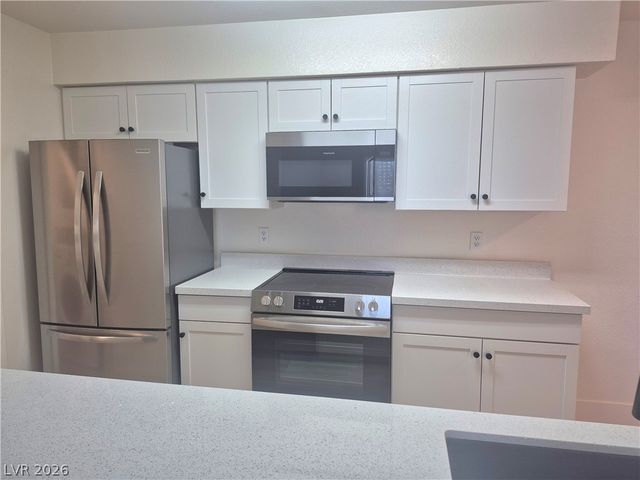1150 North Buffalo Drive 2039, Las Vegas, NV 89128