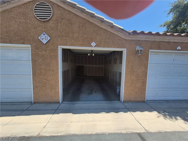 1150 North Buffalo Drive 2039, Las Vegas, NV 89128