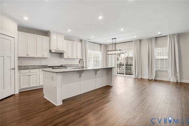 8601 Forge Gate Ln, Chesterfield, VA 23832