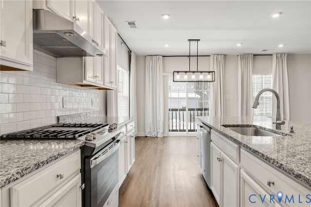 8601 Forge Gate Ln, Chesterfield, VA 23832