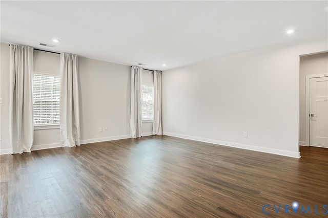 8601 Forge Gate Ln, Chesterfield, VA 23832