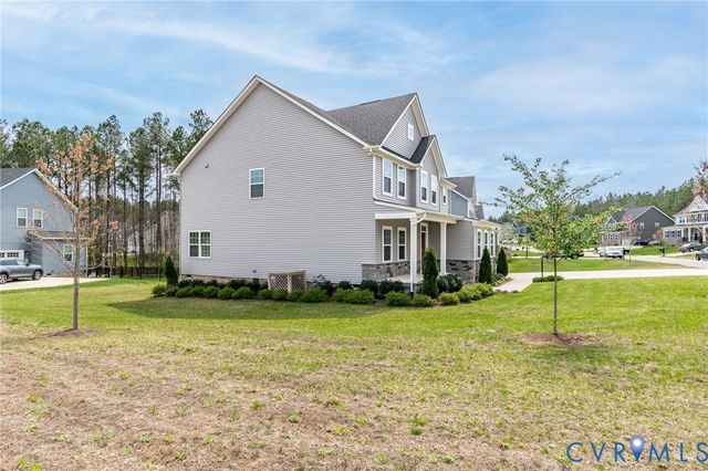 8601 Forge Gate Ln, Chesterfield, VA 23832