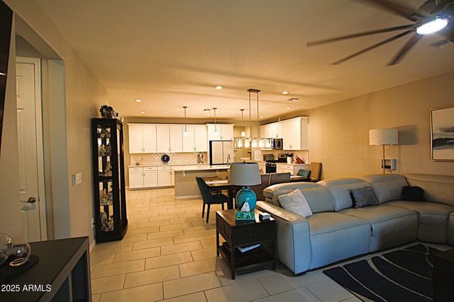 925 S 107TH Drive, Avondale, AZ 85323