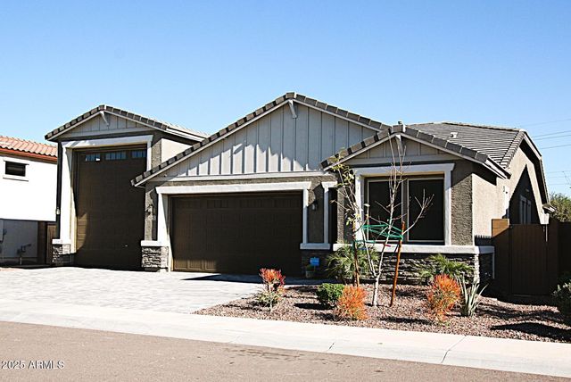 925 S 107TH Drive, Avondale, AZ 85323