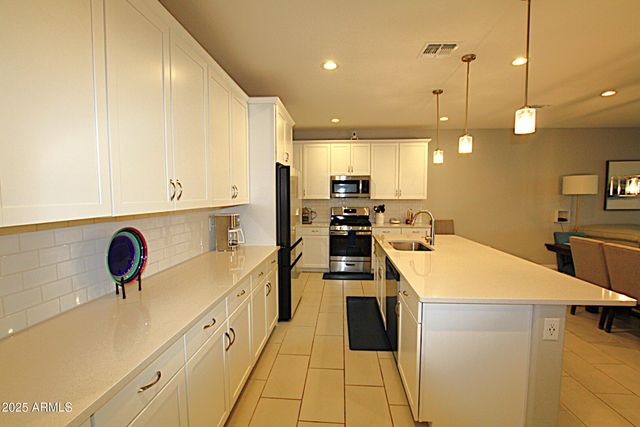 925 S 107TH Drive, Avondale, AZ 85323