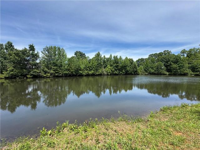 114 Laced Maple Court, Reidsville, NC 27320