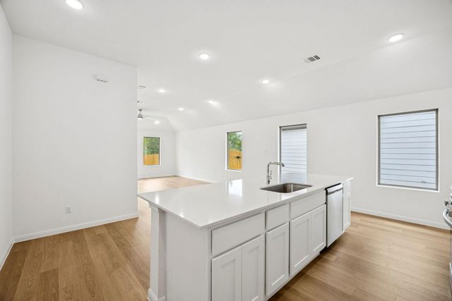 221 Hornet ST, Elgin, TX 78621