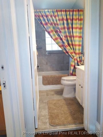 201 W 17TH Street W, Lumberton, NC 28358