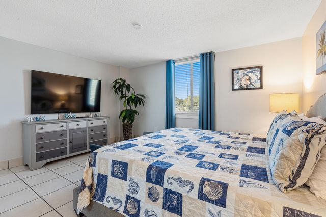 30 Moreno Point Road 305C, Destin, FL 32541