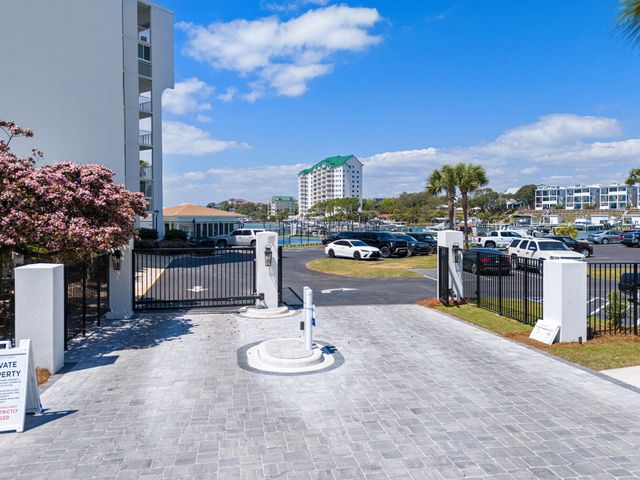 30 Moreno Point Road 305C, Destin, FL 32541