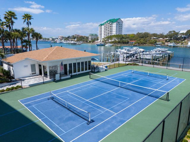 30 Moreno Point Road 305C, Destin, FL 32541