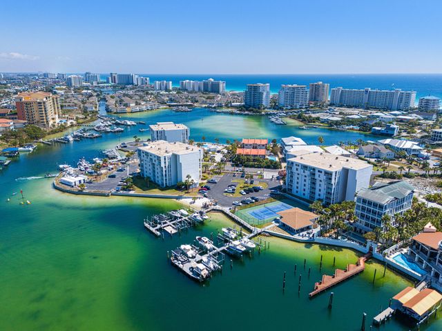 30 Moreno Point Road 305C, Destin, FL 32541