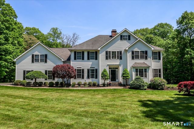 8 Rock Ridge Court, New Fairfield, CT 06812