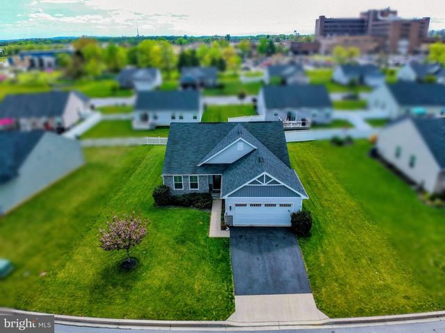130 NORFOLK LN, Martinsburg, WV 25405