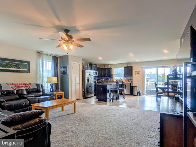 130 NORFOLK LN, Martinsburg, WV 25405