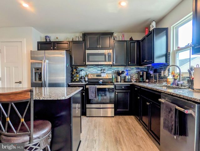 130 NORFOLK LN, Martinsburg, WV 25405