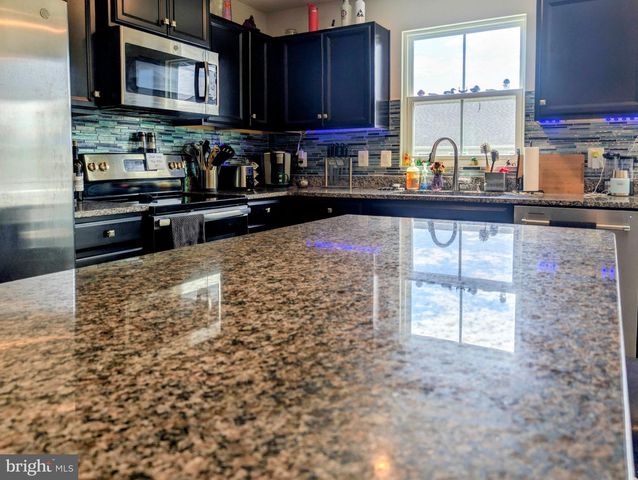 130 NORFOLK LN, Martinsburg, WV 25405